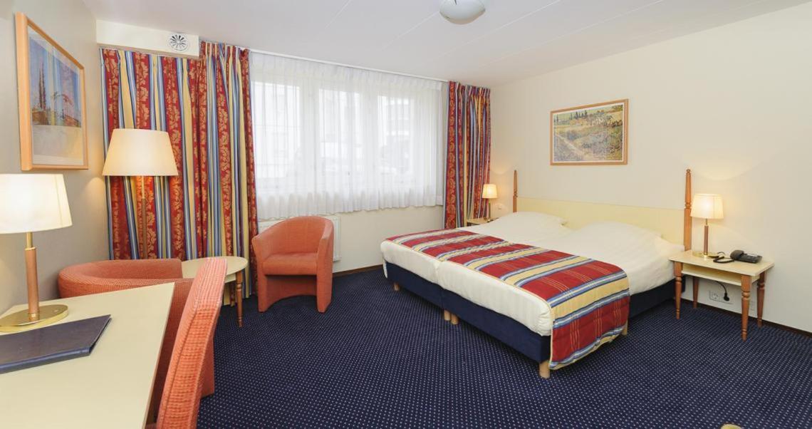 Boulevard Hotel Scheveningen Den Haag Bagian luar foto