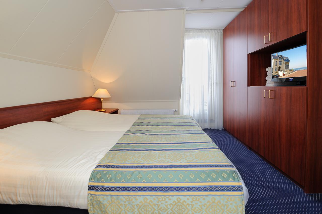 Boulevard Hotel Scheveningen Den Haag Bagian luar foto