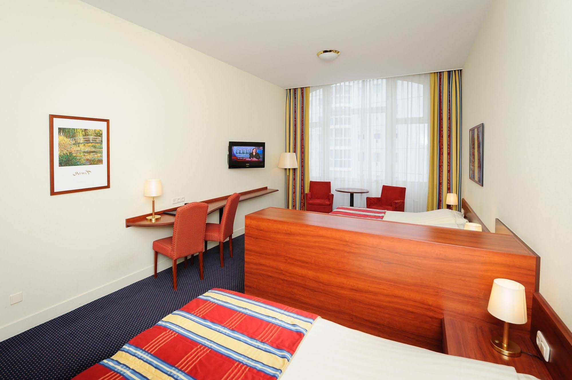 Boulevard Hotel Scheveningen Den Haag Bagian luar foto